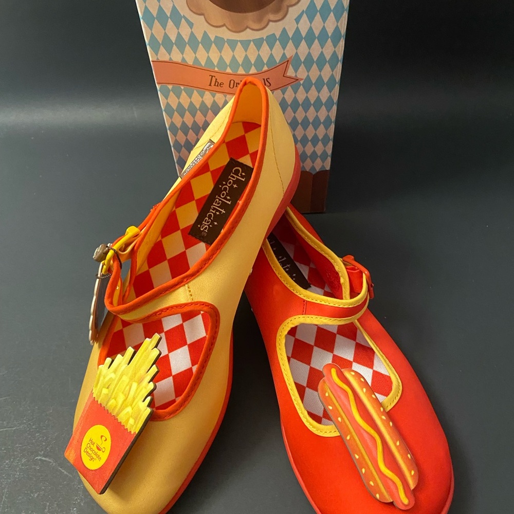Chocolaticas Hot Dog Mary Janes Flats